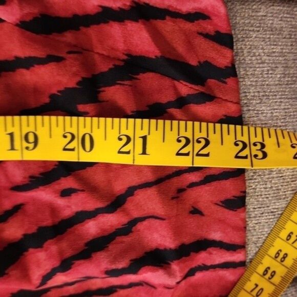 Rachel Roy red/black zebra print sheer top with puff sleeves NWT sz XXL - Picture 9 of 10